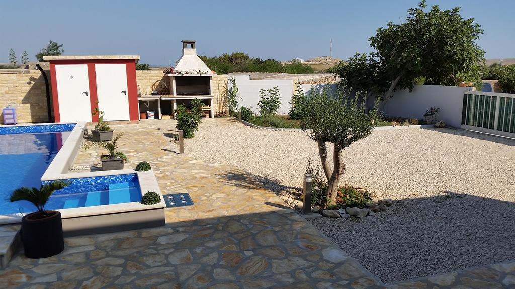 House With Swimming Pool Blue Diamond Apartment Povljana Phòng bức ảnh