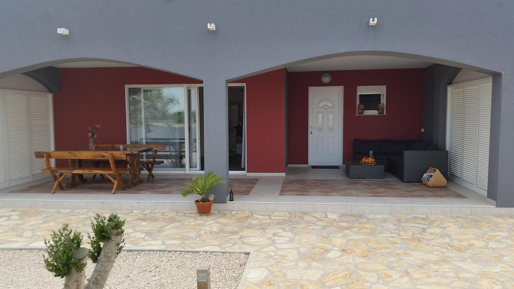 House With Swimming Pool Blue Diamond Apartment Povljana Phòng bức ảnh